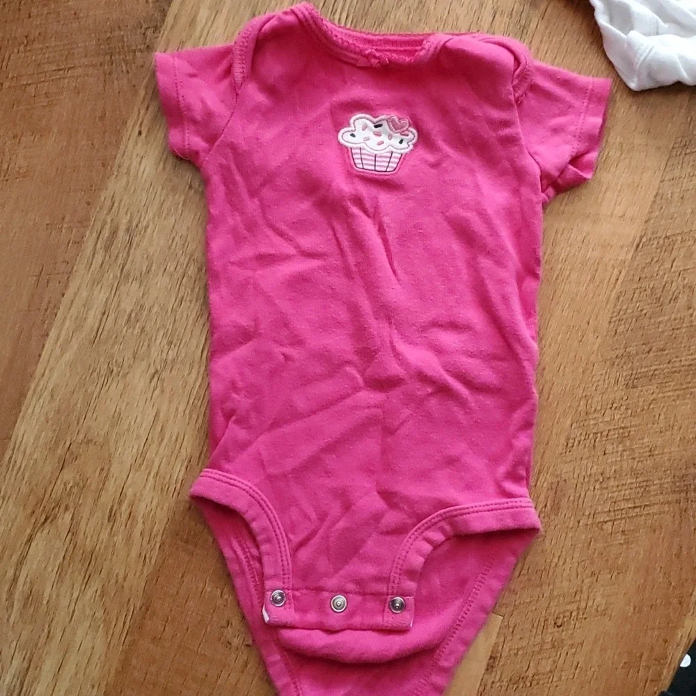 Carters Girls Cupcake 3 Piece Outfit- 2 Onesies and Pants set 3M‎ - Picture 5 of 7